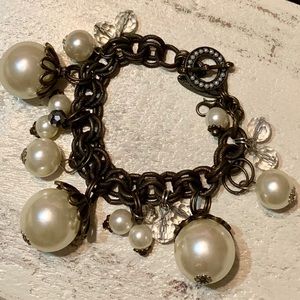 Plunder pearl bracelet